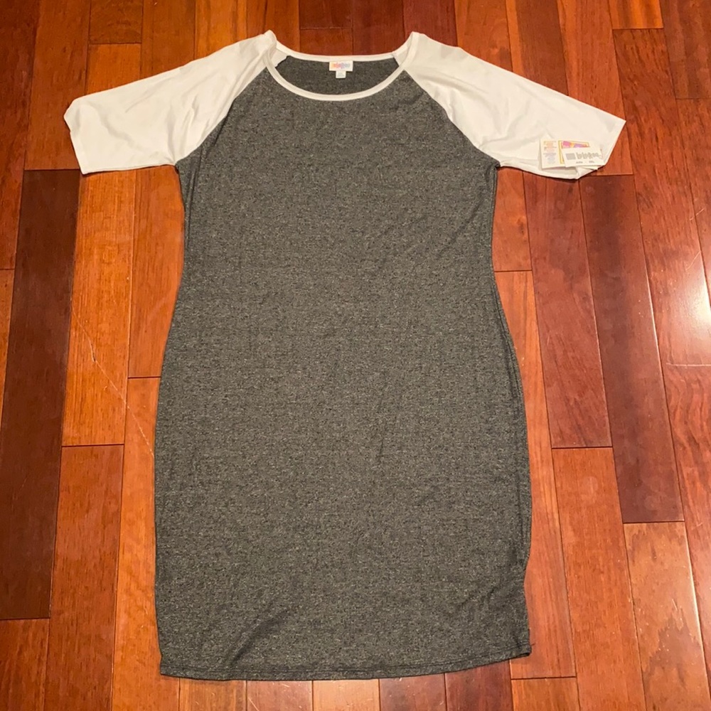 Lularoe charcoal Grey and white Julia size 2xl
